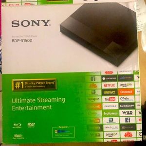 Never used Sony Blu ray DVD player.